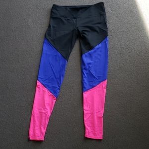 Onzie colorblock leggings